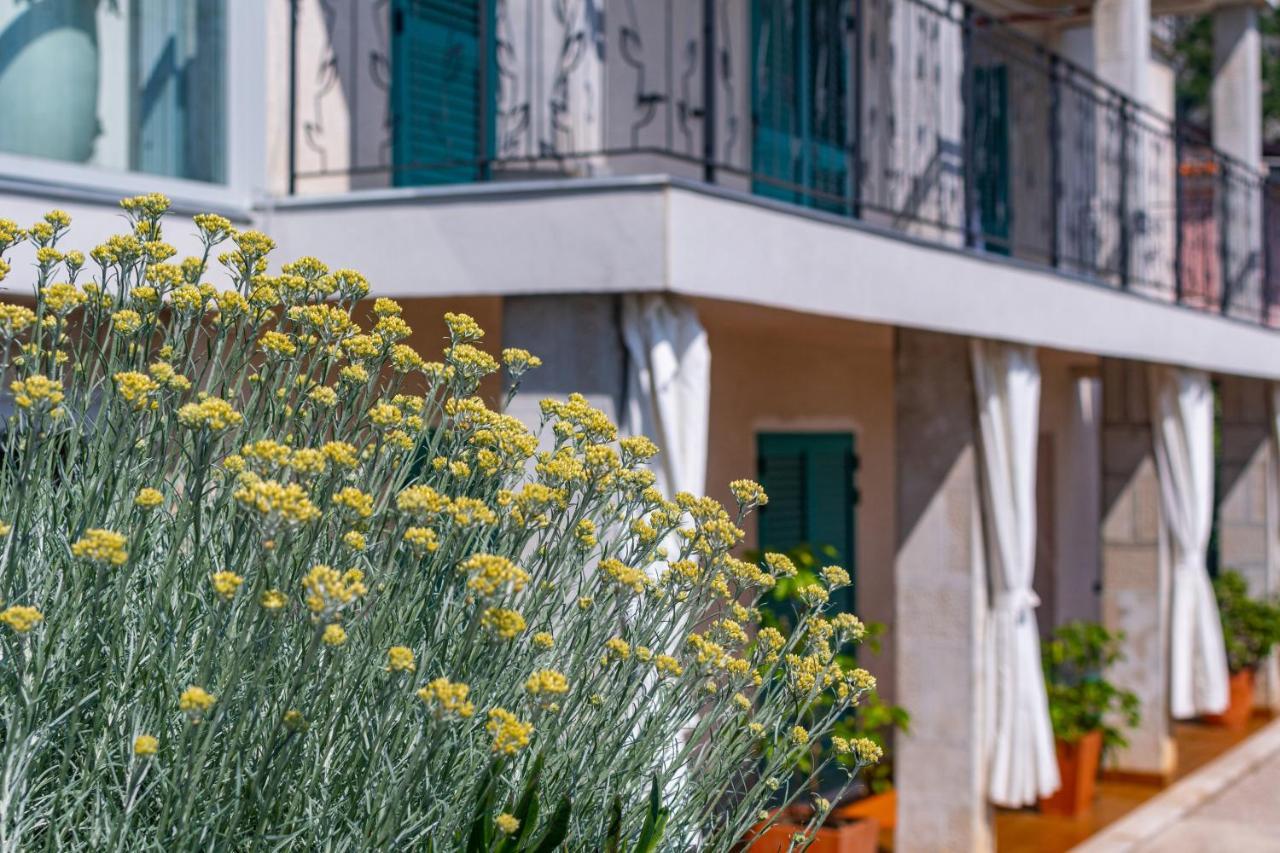 Apartments By The Sea Medveja, Opatija - 7720 Lovran Exterior foto